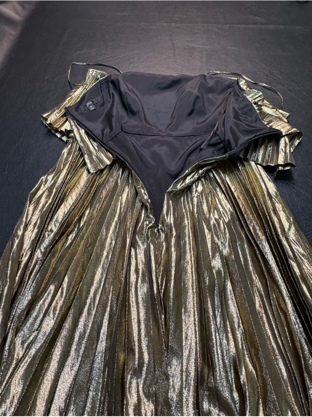 J.Crew Gold Metallic Pleated Midi Dress Size 6 Tiered Cocktail Party Holiday NYE - Picture 8 of 11